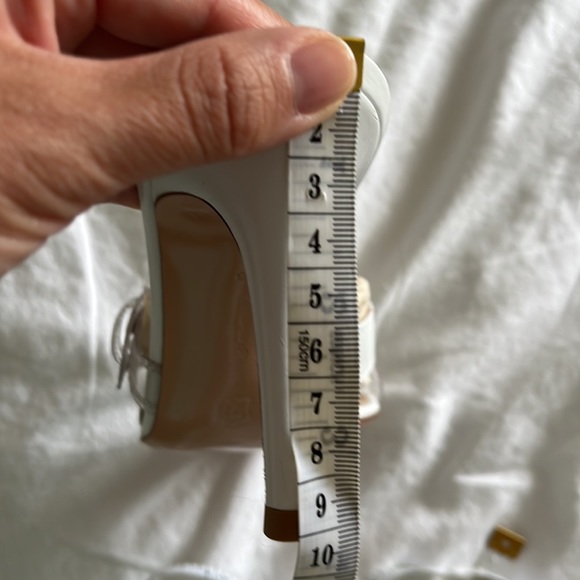 White heels - Picture 11 of 11